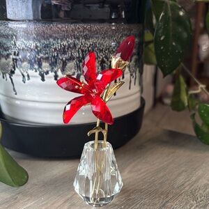 Source Unknown Red Crystal lily Figurine with Gold Stem and Clear Base